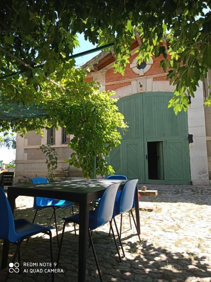 Les Pierrades En Camargue Villa Vauvert Luaran gambar